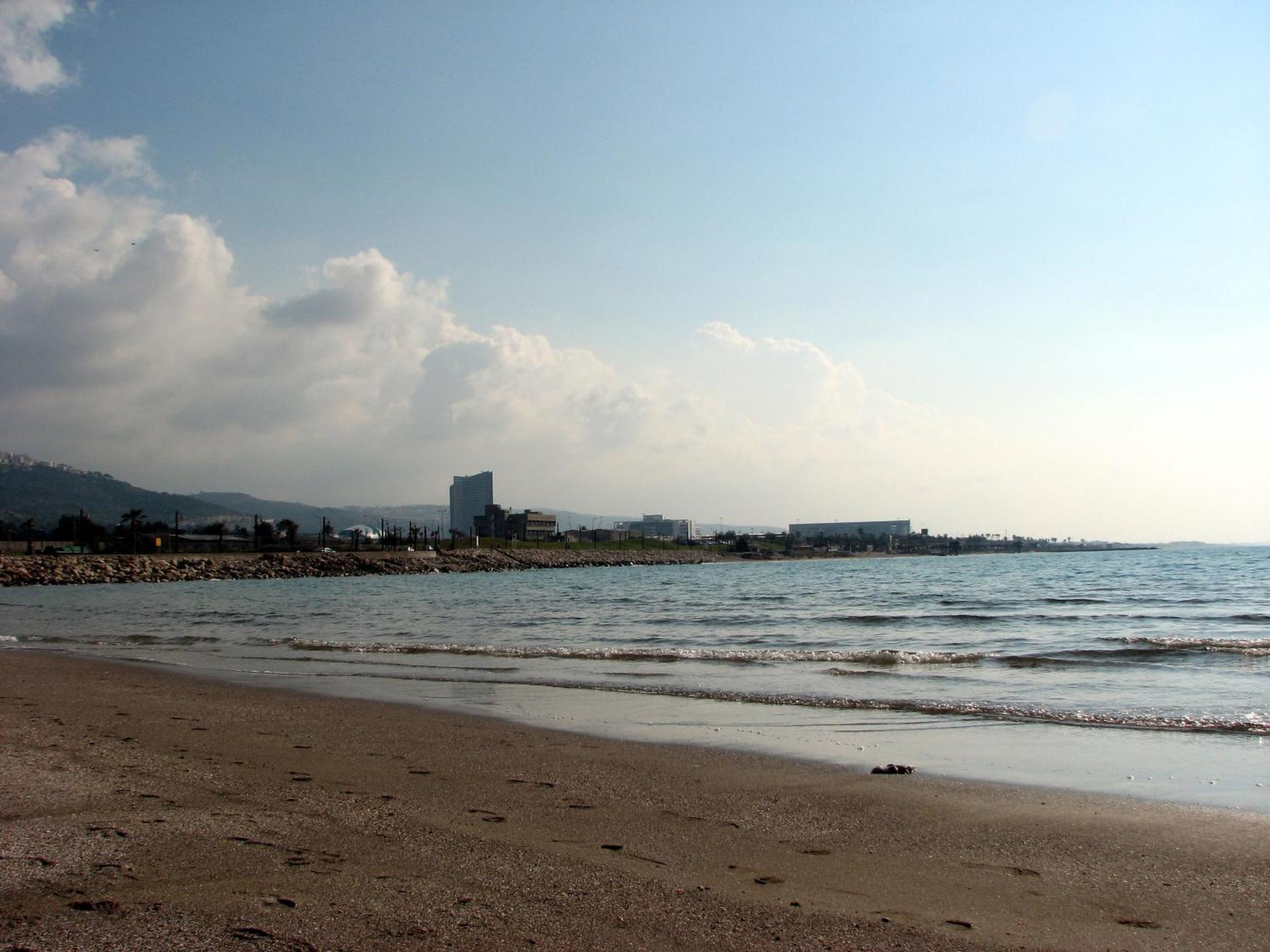 Apartments On The Beach Haifa Eksteriør billede